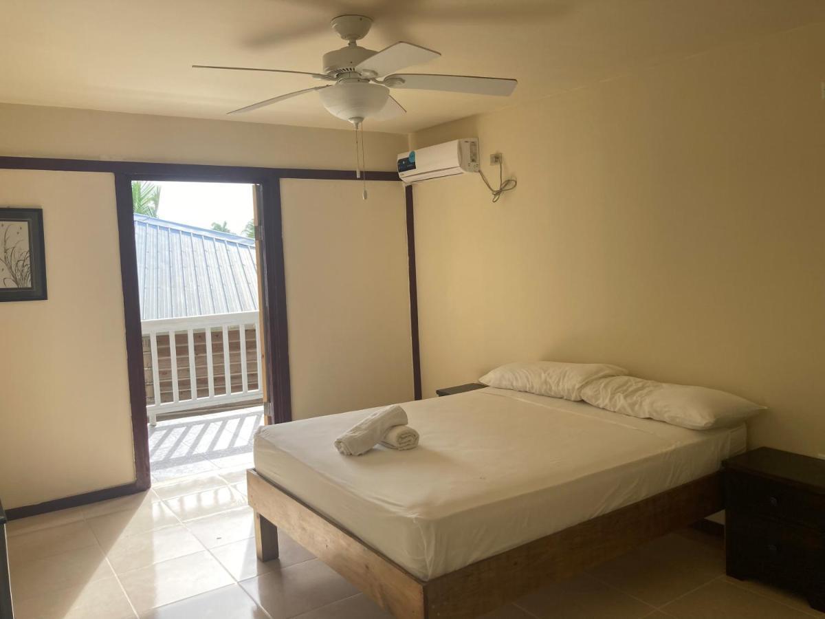Hotel Los Balcones Over Seas Bocas Town Exterior foto